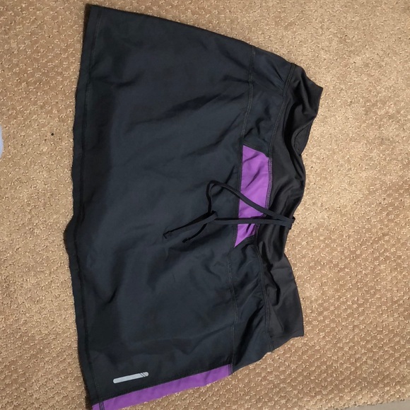 New Champion skirt with shorts (large). Drifit. - Picture 2 of 4